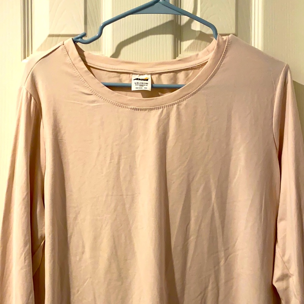 Large Avis blush color athletic shirt, Large